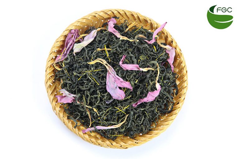 Vietnamese traditional lotus tea