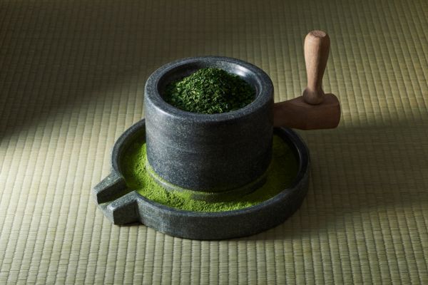 Traditional matcha stone mill