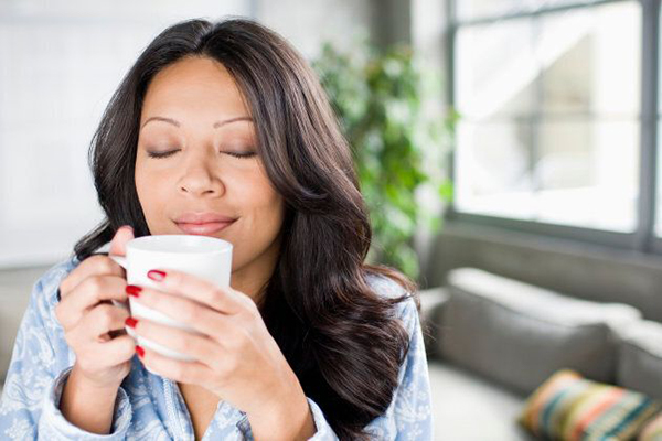 drinking vietnamese lemon tea