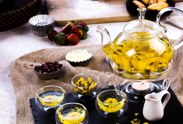 Vietnamese glass tea set