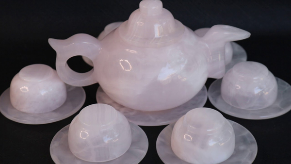 Rose quartz tea set