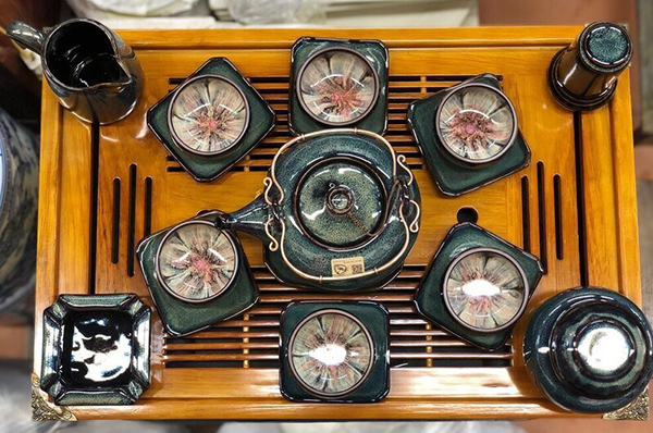 use good tea sets for making Vietnamese tea