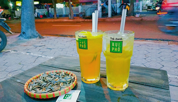 Lime Iced Tea made by a popular tea chain in Vietnam