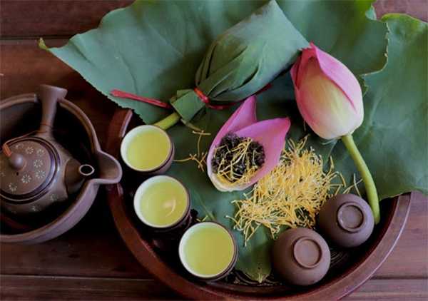 The Vietnamese lotus tea has many benefits for health