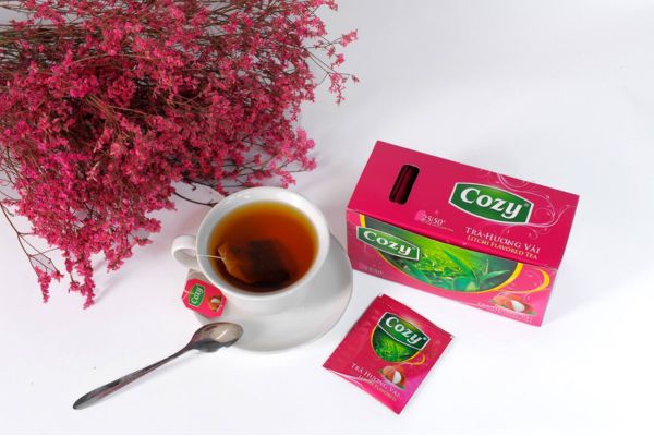tea bag with envelopes