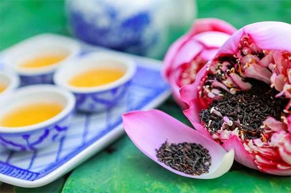 Vietnamese lotus loose tea