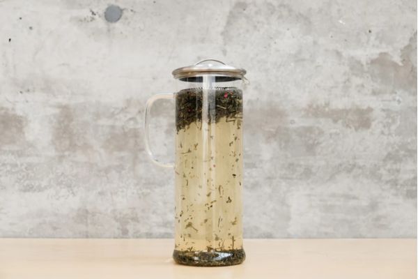 Cold brew tea container